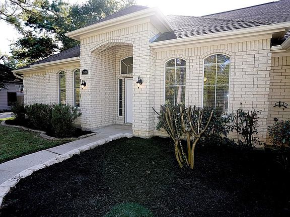 2nd image of 3509 Stonehenge Dr