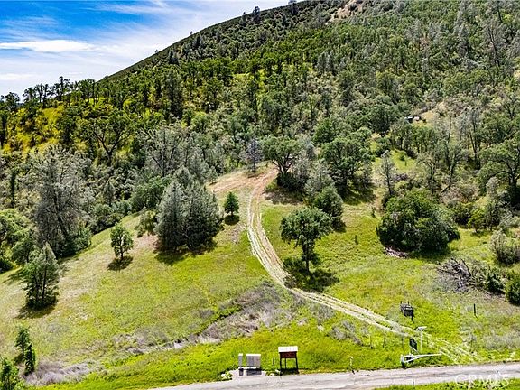 4th image of 401 Watertrough Rd