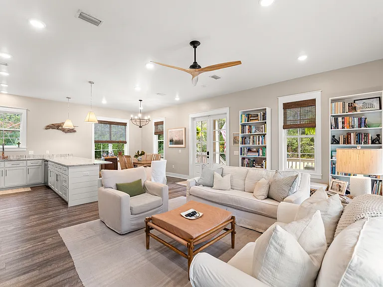 156 Summer Breeze Ln — Photo 8