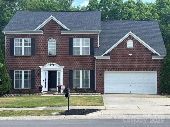 12244 Wallace Ridge Dr, Charlotte, NC 28269
