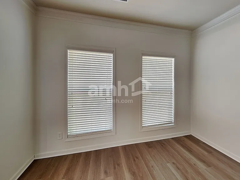 240 Shenandoah Trce — Photo 21