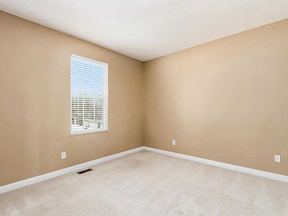 4th image of 107 W Hiawatha Dr
