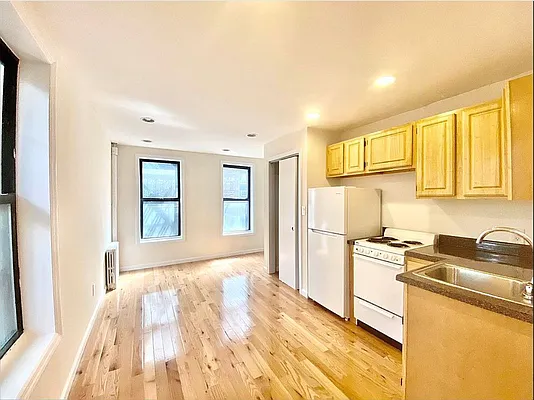 Rented by Best Apartments North Inc | media 11