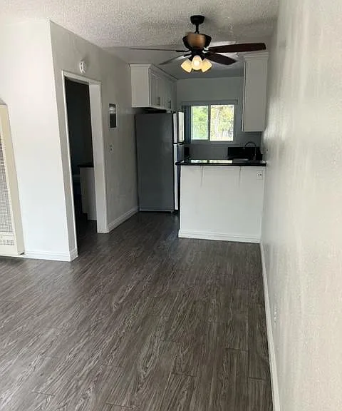 Diplomat South — Photo 21