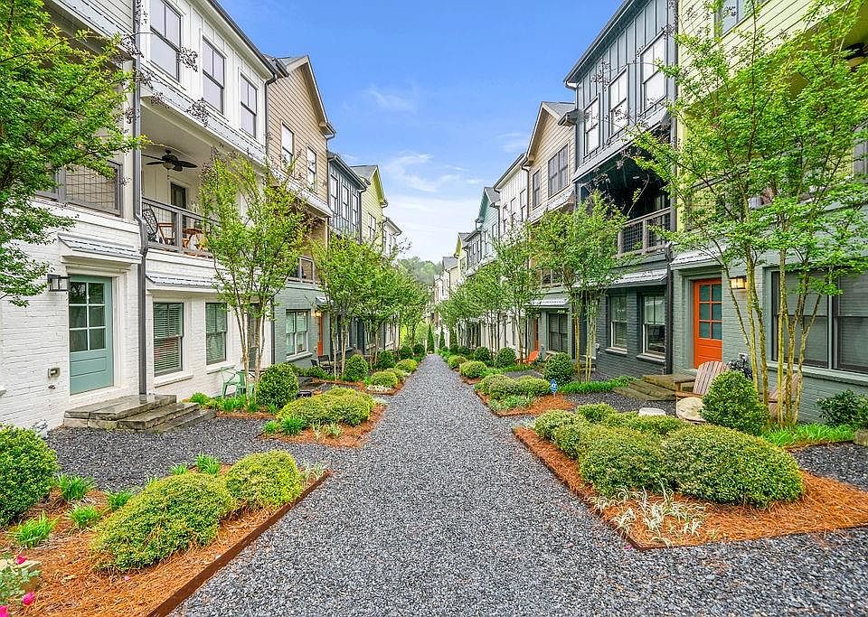 1st image of 755 Dunlop Way