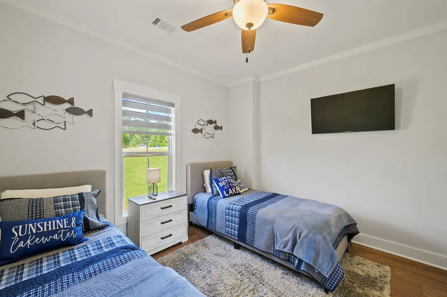 3 bed, 2.0 bath, $3,791 — Photo 3