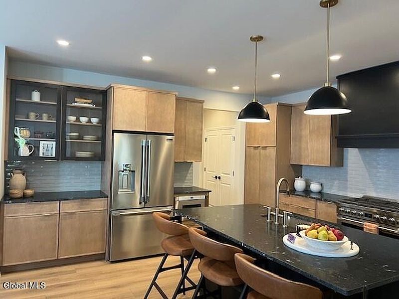 3rd image of 68 Daintree Drive