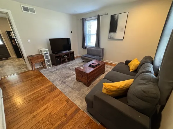 57 Thompson Cir, Newark, DE 19711