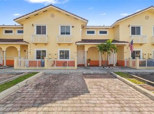 18039 NW 74th Path, Hialeah, FL 33015