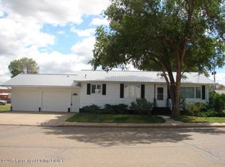112 S 2nd St, Glen Ullin, ND 58631