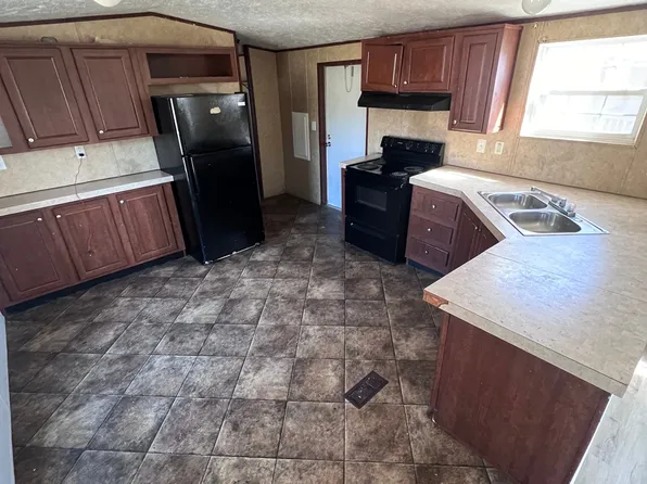 118 Willow St, Shannon, MS 38868