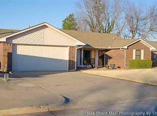 3240 California Ave, Chickasha, OK 73018