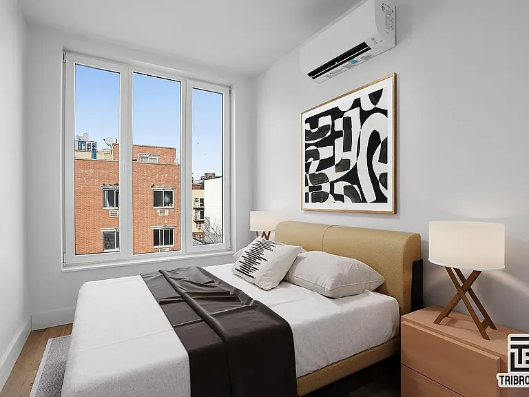 222 E 16th St #2F — Photo 3