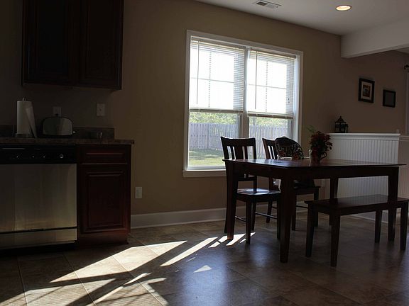 Eat-in dining area