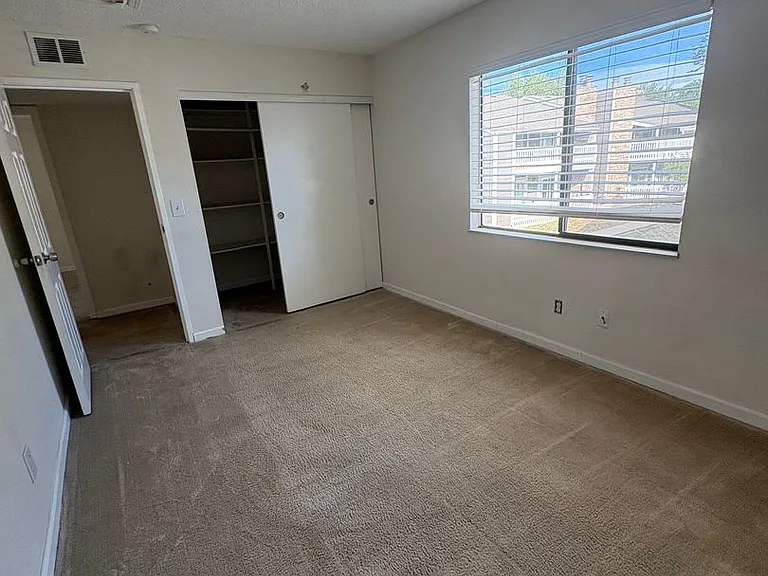 18001 E Kentucky Ave #202 — Photo 6