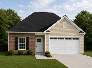 614 15th St N, Le Claire, IA 52753