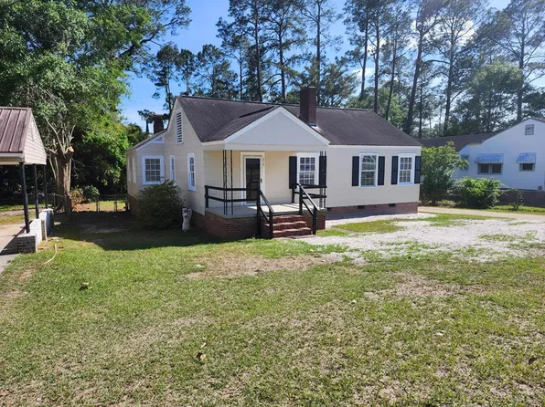 216 Hillcrest Ave, Moultrie, GA 31768