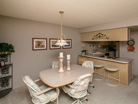 3rd image of 1989 Mesquite Ave Unit 66