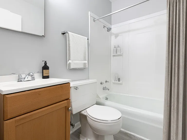 Cedar Hills Apartments and Towhomes — Photo 12