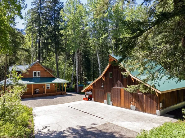 699 Lost River Road, Mazama, WA 98833
