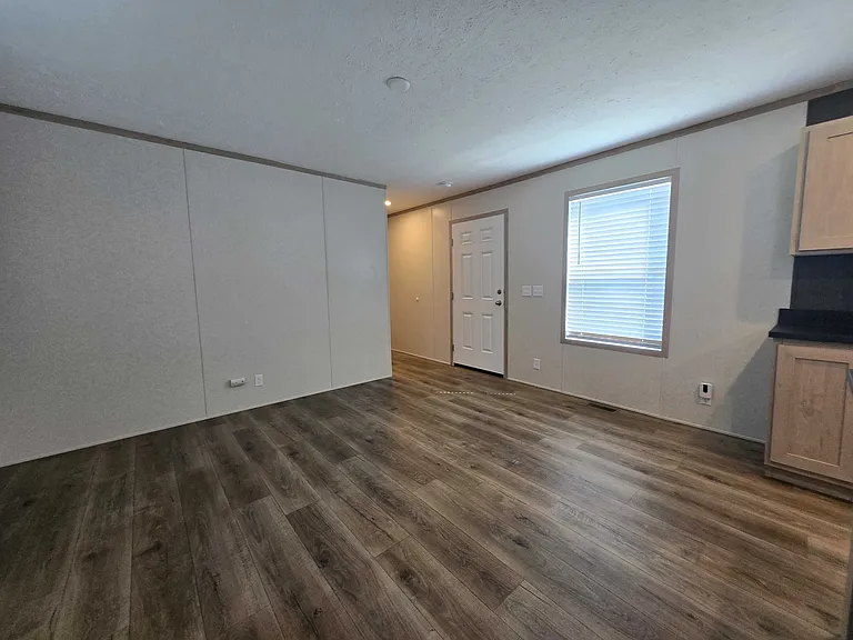 29800 Guilford Cir #297 — Photo 4