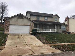 3620 Whispering Ridge Ln, Saint Louis, MO 63129