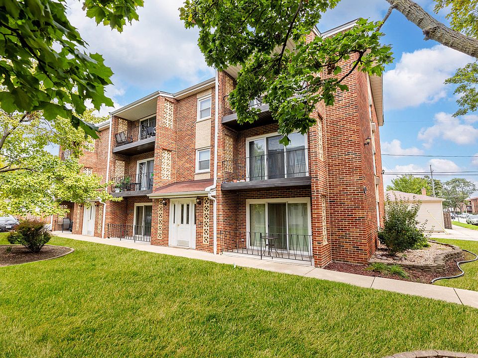 1st image of 6416 W 64th Pl APT 3A