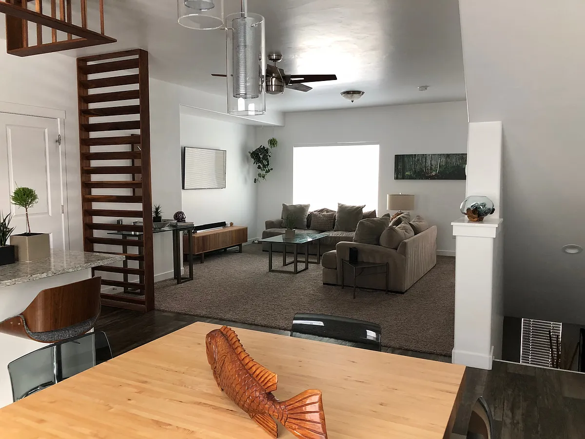 Building Photo - 14724 S Rising Star Way