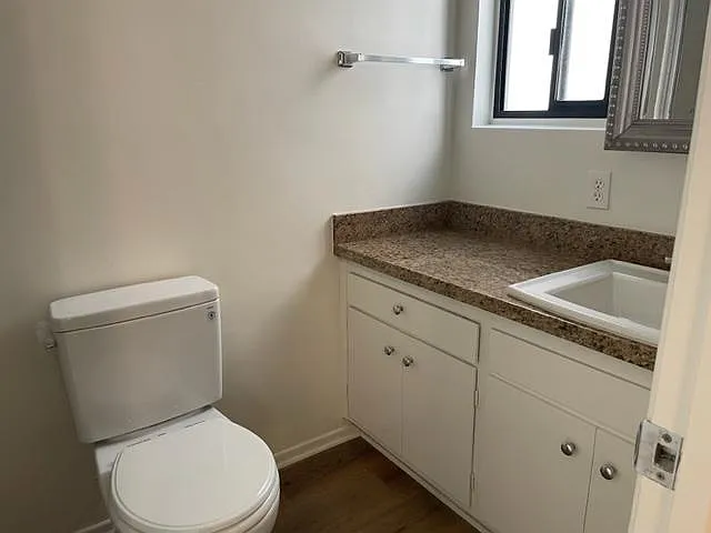 638 E Angeleno Ave #E — Photo 10