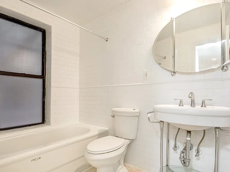 1484-1486 Lexington Ave #2C — Photo 7