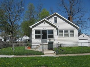 618 W 8th St, Waterloo, IA 50702