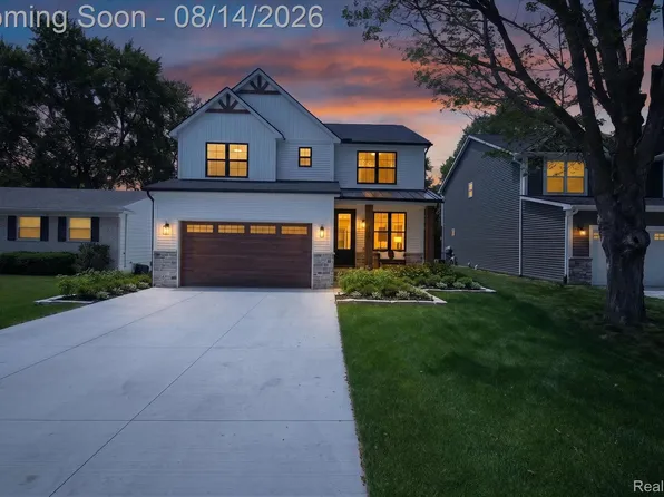9295 Elmhurst Ave, Plymouth, MI 48170