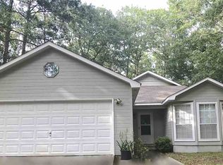 201 Darlington Cir, Dothan, AL 36301