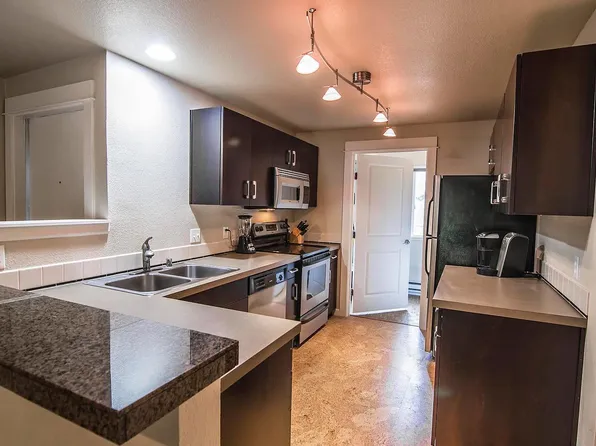 740 Kirkland Cir APT E304, Kirkland, WA 98033