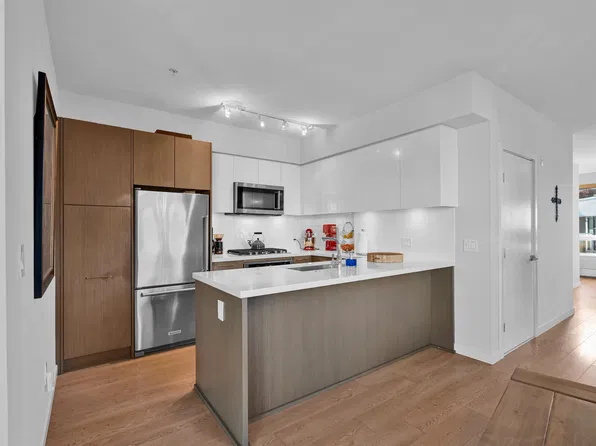 417 Great Northern Way #613, Vancouver, BC V5T 0G7