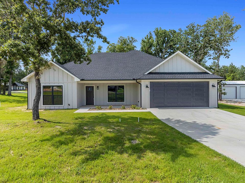1st image of 323 County Road 2461
