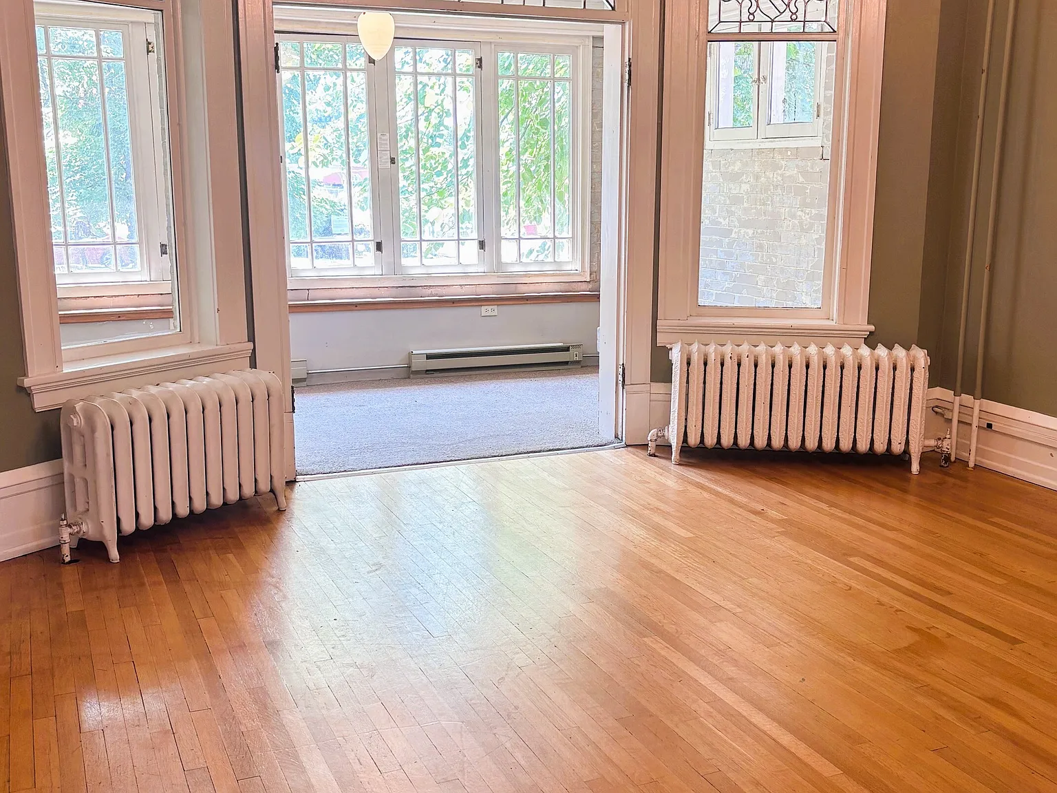 135 E Center St — Photo 3