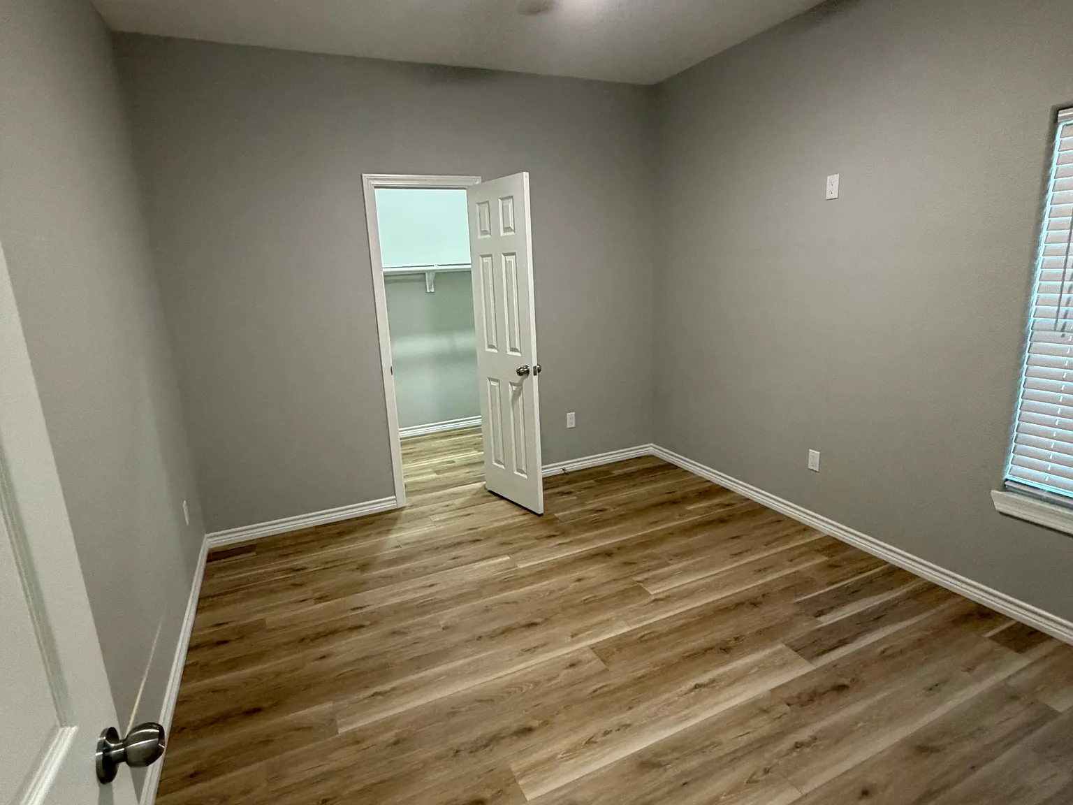 2 bed, 1150 sqft, $1,750 — Photo 2