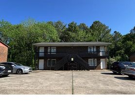 4512 Bonnell Dr NW, Huntsville, AL