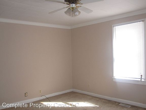 2nd image of 1432 W 14th St APT A
