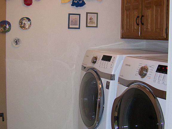 5th image of 2906 Trail Lake Dr