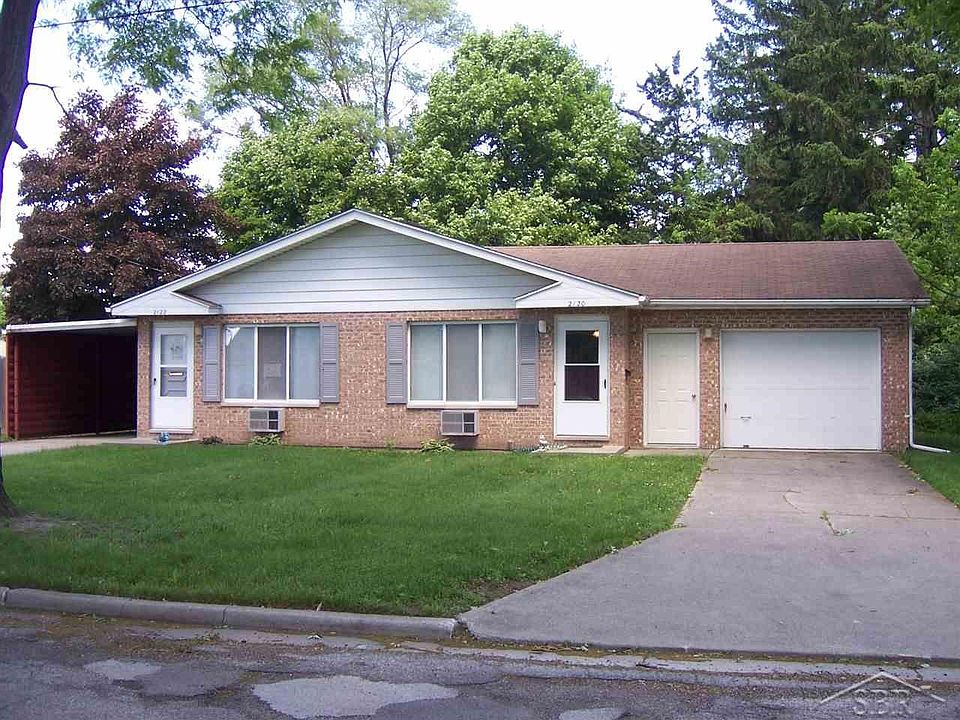 2nd image of 2120 Blackmore St