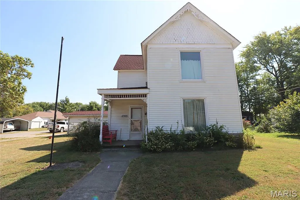 400 S Main St photo 1