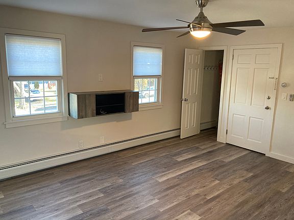 5th image of 88 W Palisades Blvd APT 2