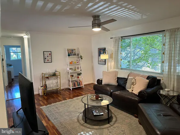 2125 19th St N APT 7, Arlington, VA 22201
