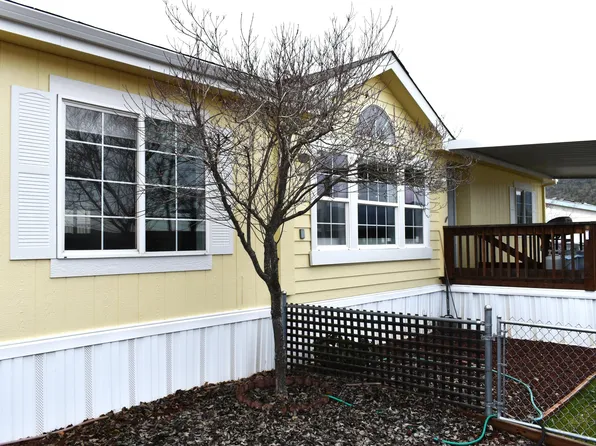 8401 Old Stage Rd Unit 33, Central Point, OR 97502