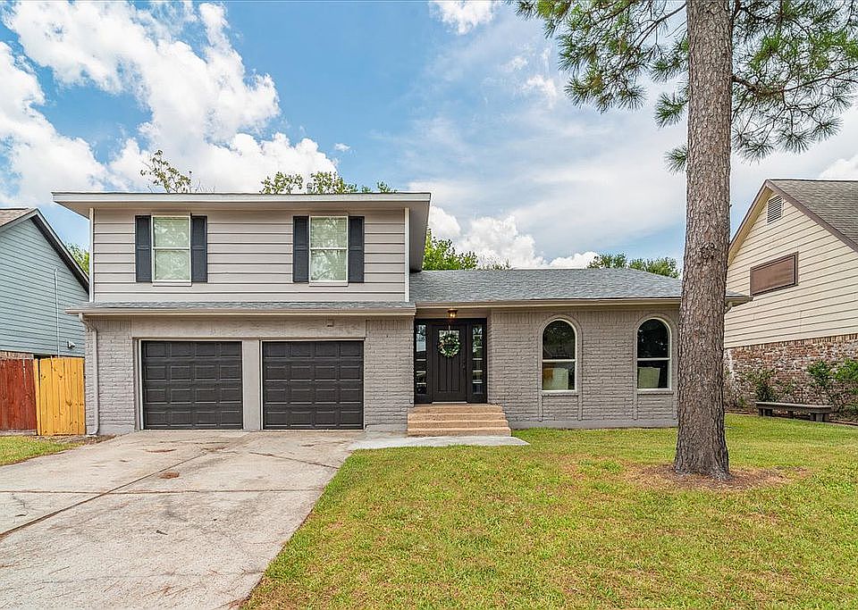 1st image of 11031 Sagemeadow Ln