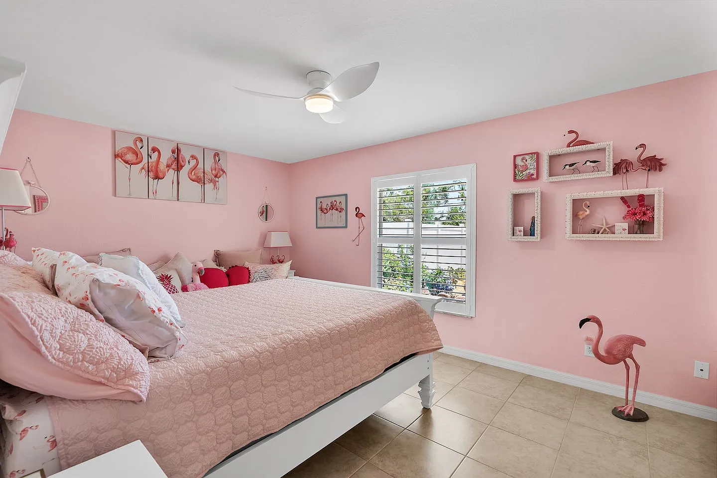 3 bed, 2.0 bath, 2456 sqft, $2,295 — Photo 4