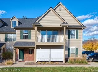 4102 Hampton Ridge Blvd, Howell, MI 48843