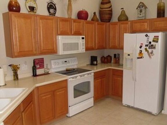 2nd image of 9667 Hemingway Ln Unit 3108